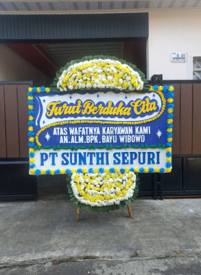 Papan Bunga Duka di Baluwarti