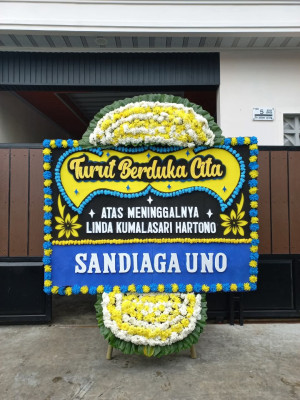 Papan Bunga Duka di Baluwarti